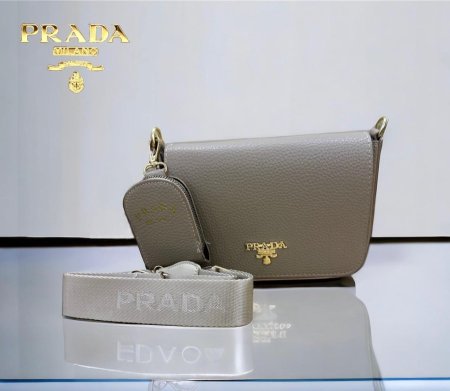 شنطة Prada ستاتي - بيج غامق <br> <span class='text-color-warm'>نفدت الكمية</span>